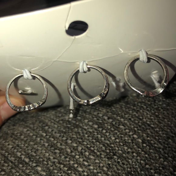 3 H&M XS/S Silver Rings - Picture 2 of 3